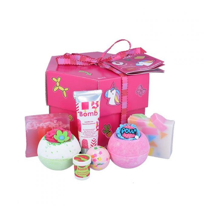 China Wholesale Custom Round Shaped Romantic Gift Paper Packaging Box for Valentine′ S Day, 100% Recyclable Paper Gift Box, Free Samples Available