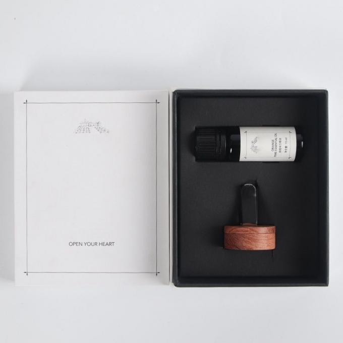 High Quality Hand Made Beautiful Custom Luxury Packaging White Cardboard Magnetic Closure Gift Perfume Cosmetic Box for Bridesmaid Mother′s Day Valentine′s Day