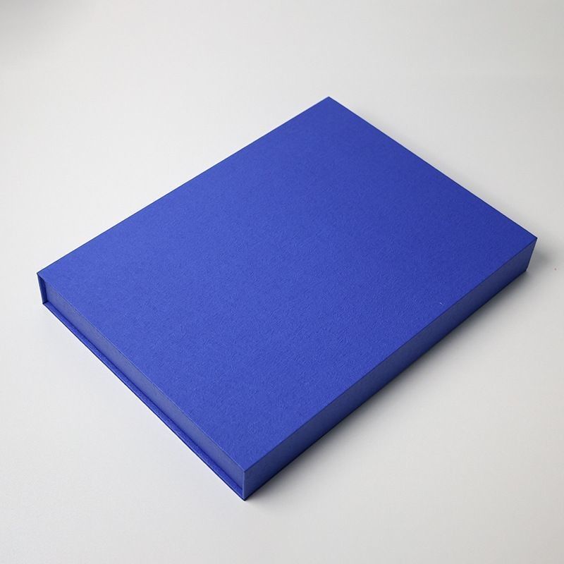 Boîte cadeau en carton rigide magnétique personnalisée pour montre T-shirt Bonbons bijoux