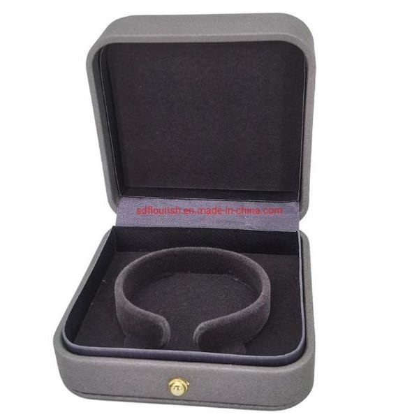 Traitement de surface d'estampage à chaud Elegante couleur grise Carré Poignée en forme de bracelet Bracelet Boîte d'emballage cadeau rose