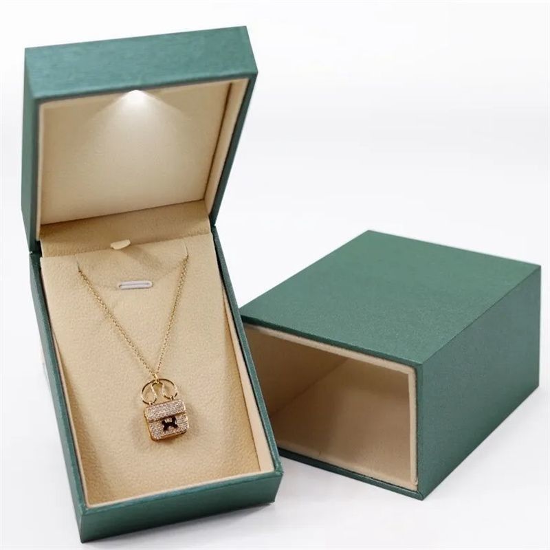 Boîte à bague/collier/auriculaire Temps de livraison en vrac 15-20 jours 100% papier recyclable Boîte à tiroirs avec lumière LED