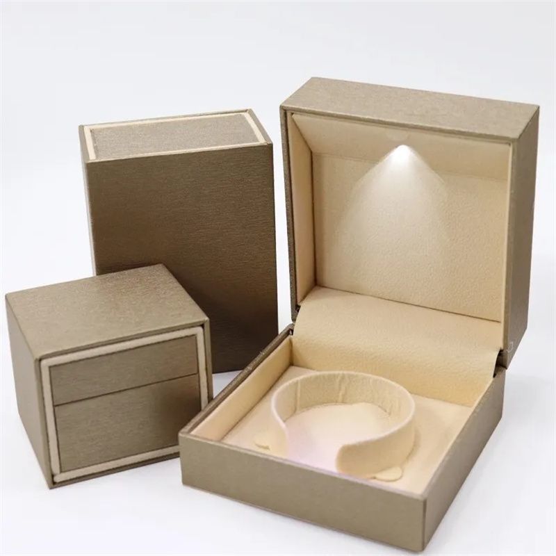 Boîte à bague/collier/auriculaire Temps de livraison en vrac 15-20 jours 100% papier recyclable Boîte à tiroirs avec lumière LED