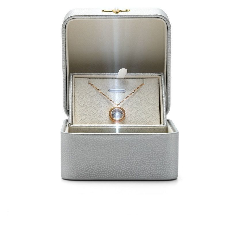 Fin Créatif Lampe à émission lumineuse LED Boîte d'affichage d'anneau à anneau unique Pendentif Boîte à bijoux Boîte cadeau Boîte en cuir PU
