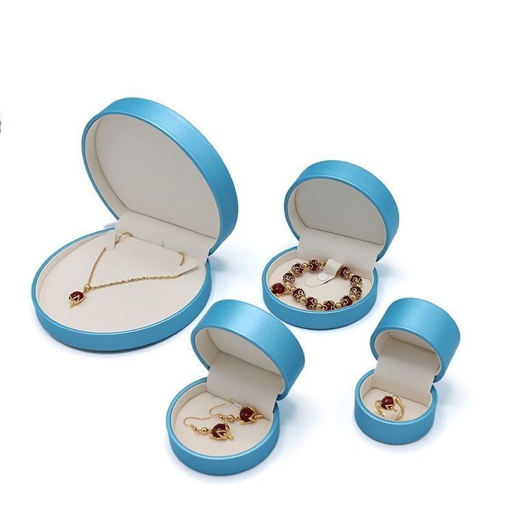 Boîte de bijoux en cuir en PU de luxe personnalisée avec logo en vrac Temps de livraison 15-20 jours échantillons gratuits et expédition rapide