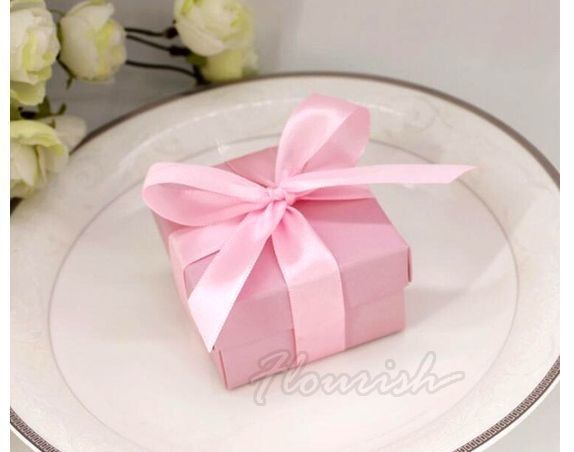Boîte cadeau personnalisée en papier rose à imprimer à chaud Bowknot Type Bonbons Boîtes cadeau