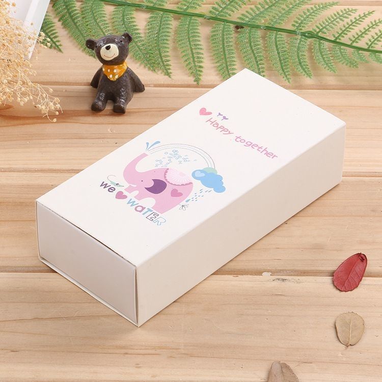 Solution d'emballage écologique Boîte en papier kraft recyclable pour les cosmétiques Rouge de lèvres Parfum chaussettes électroniques casque téléphonique casque
