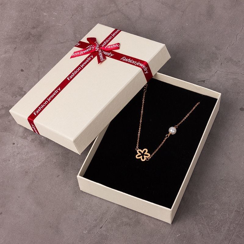 Boîte à bijoux en carton personnalisé avec insert en mousse et papier 100% recyclé