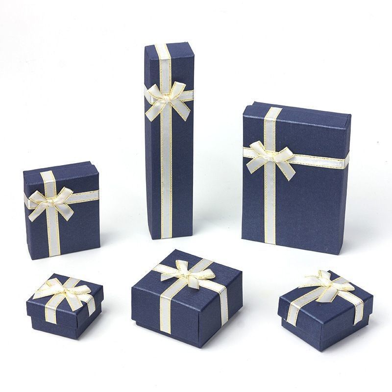 Boîte à bijoux en carton personnalisé avec insert en mousse et papier 100% recyclé