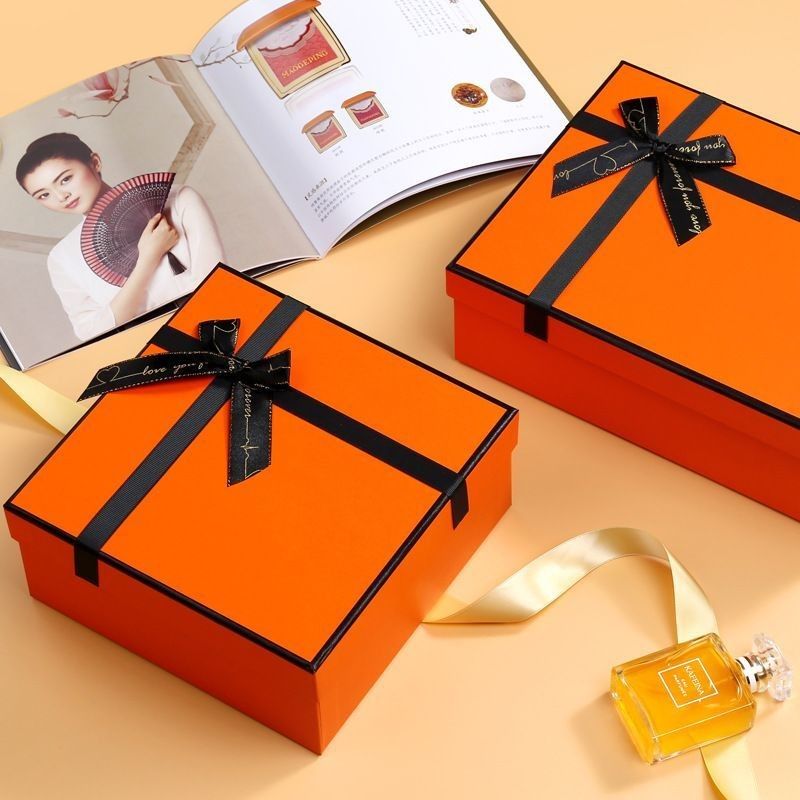Carton d'emballage imprimé sur mesure pour chapeaux Jouets Gants de boxe Appareils ménagers Cosmétiques T-Shirt Parfum Fleur
