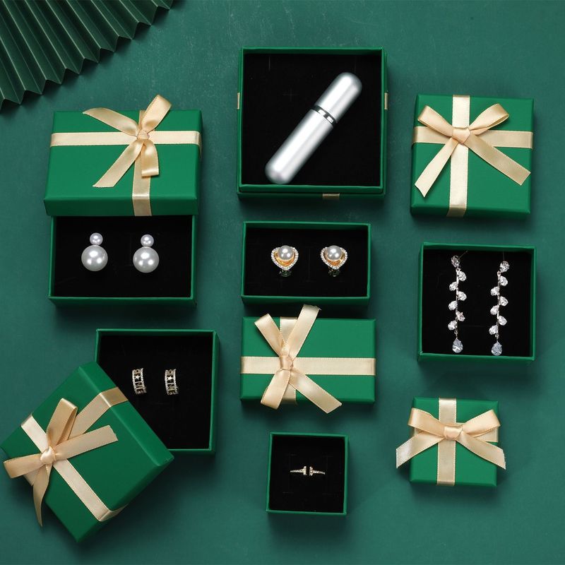 Boîtes à bijoux en papier à imprimer à chaud Boîtes à collier couvercle et base Carton Boîtes cadeau