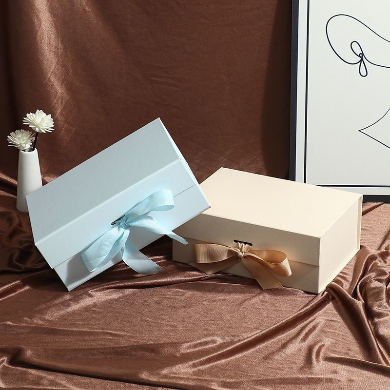 Maquillage Cosmétiques Chemises Chaussures Emballage Plagiable Logo personnalisé Boîte de rangement avec ruban et impression de logo