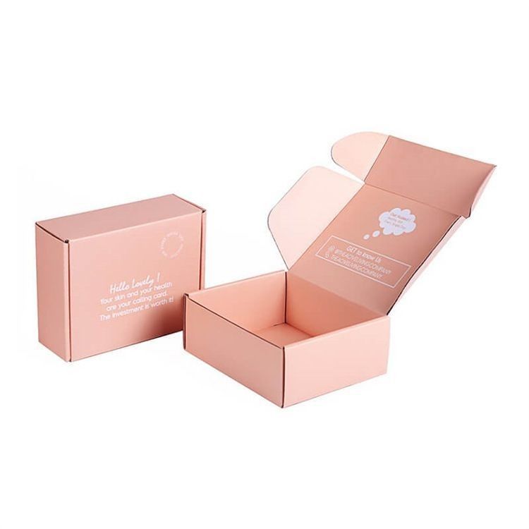 Boîte de carton en carton ondulé recyclable Eco-friendly 3 couches Boîte d'emballage cadeau