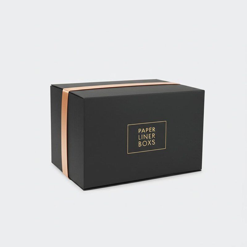 Boîtes cadeaux en carton avec fermeture ruban, dorure à chaud, vernis sélectif UV, gaufrage et débossage, idéales pour les solutions d'emballage de produits